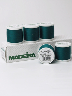 Нитки швейные Madeira aerofil № 120 Col. 8790 яркий изумруд