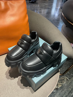 Ботинки Prada