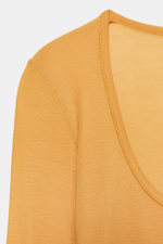 ФУТБОЛКА С КРУГЛЫМ ВЫРЕЗОМ — ZARA