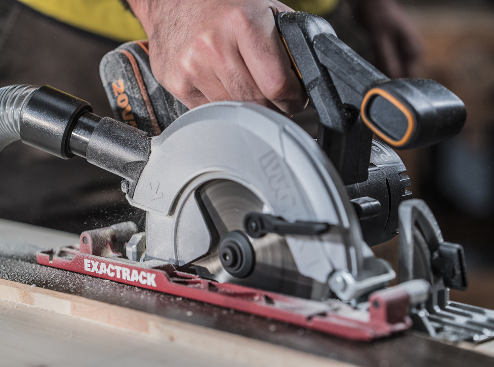 Дисковая пила аккумуляторная WORX WX530