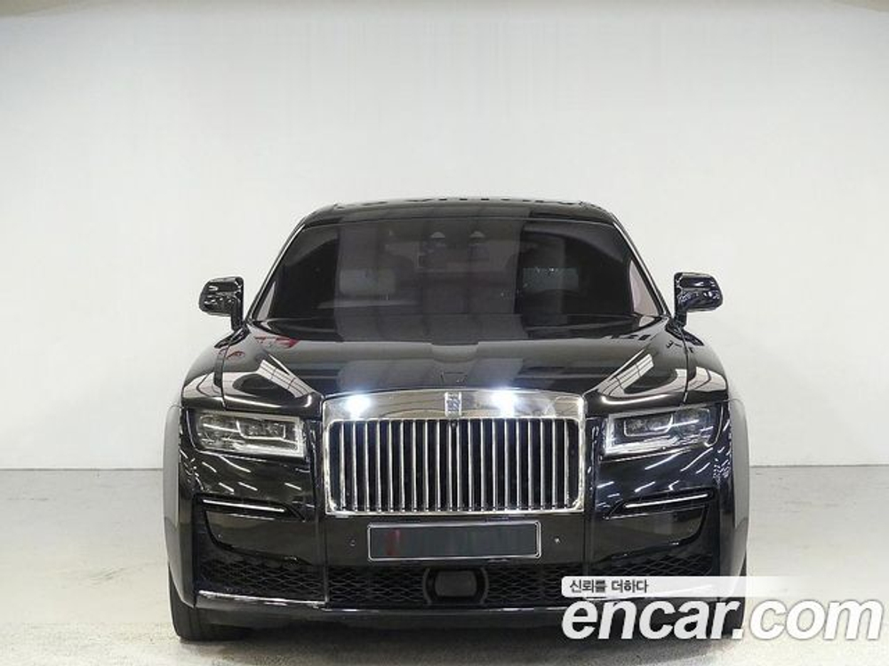 Rolls-Royce Ghost 6.7 V12 — 2021
