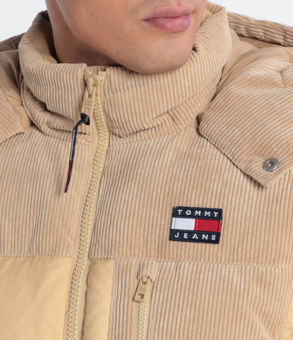 Пуховая куртка TJM CORD MIX ALASKA PUFFER Tommy Jeans - светло-коричневый(DM0DM17229)