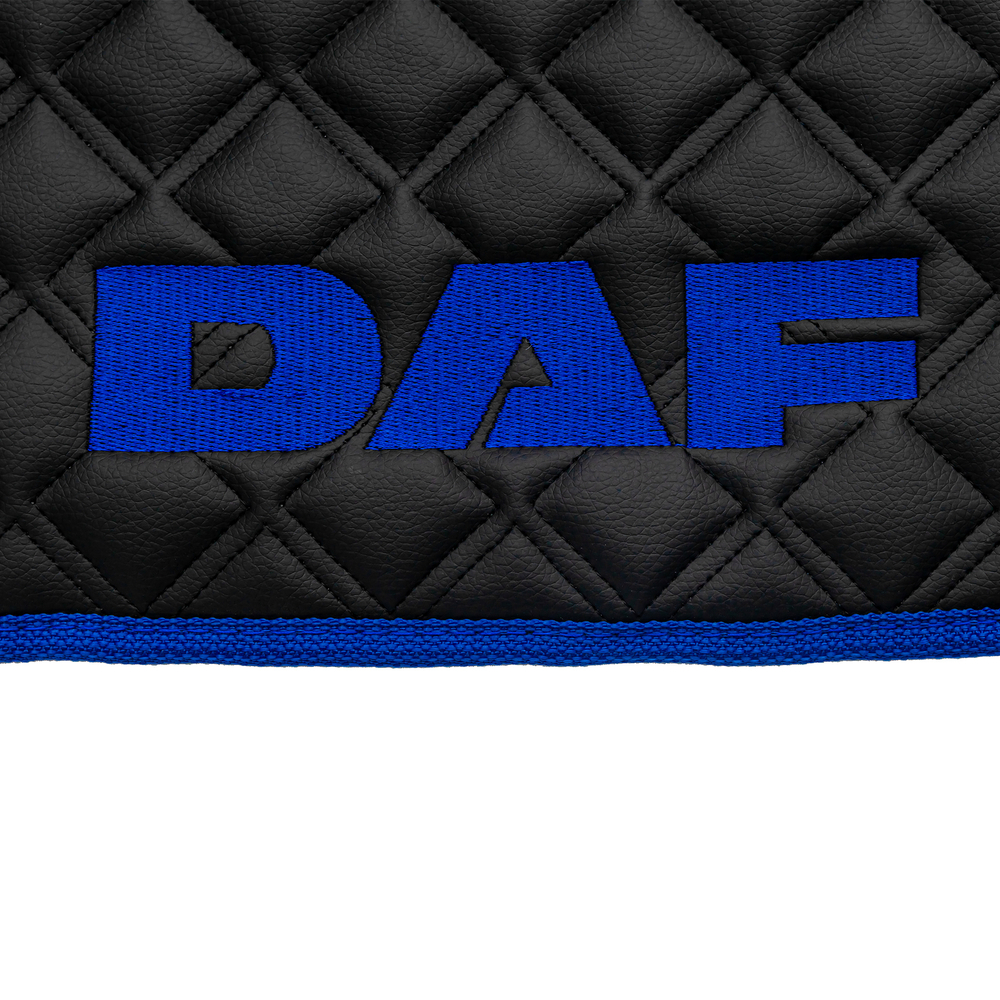 Ковры Daf XF-105 с 2006 года (механика) (экокожа, черный, синий кант, синяя вышивка)