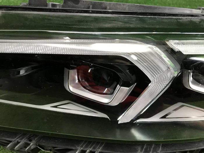 Фара левая BMW 3er G20 (2022-н.в.) LED (В сборе)