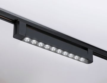 Трековый однофазный светодиодный светильник 20W 4200K 24° GL6709 BK чёрный Track System Ambrella