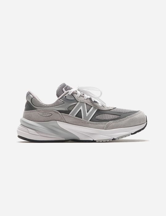 New Balance 990v6 