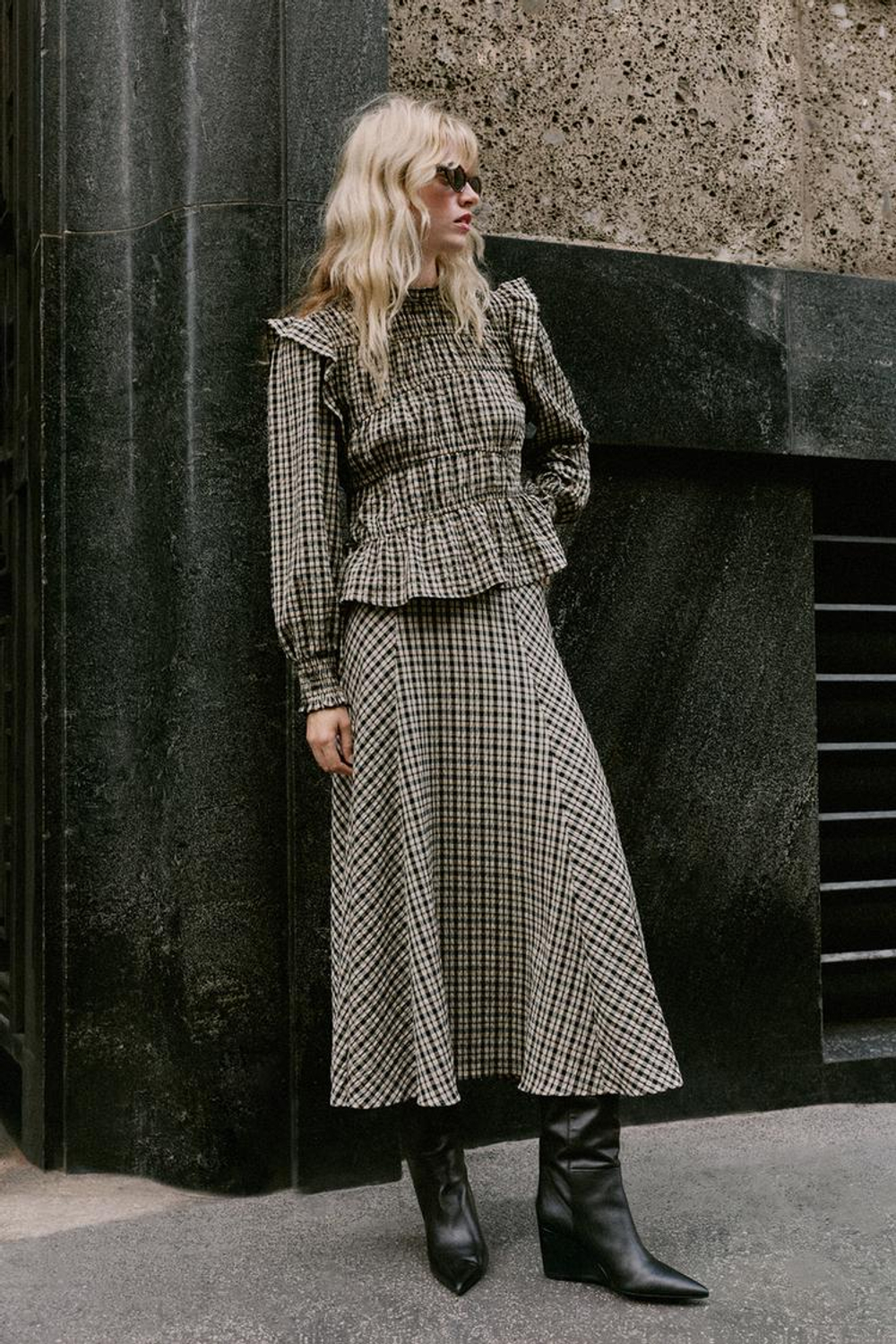ZARA БЛУЗА В КЛЕТКУ С ВОЛАНАМИ, ЧЕРНЫЙ/ЭКРЮ