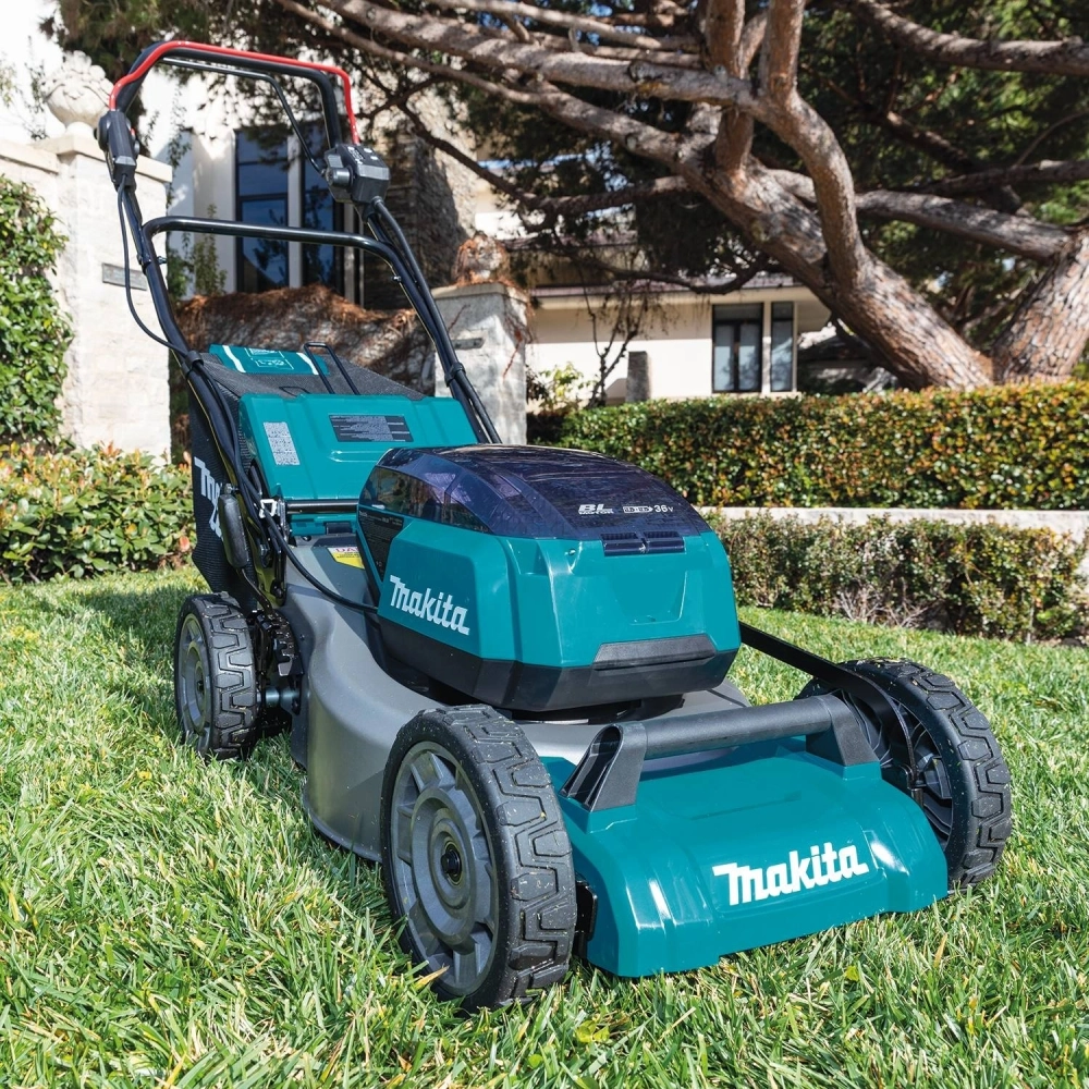 Газонокосилка аккумуляторная Makita DLM462Z