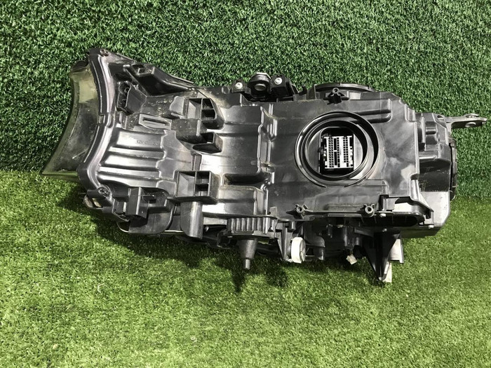 Фара правая BMW 7er G11 G12 (2015-2019) Laser Light (в пленке)