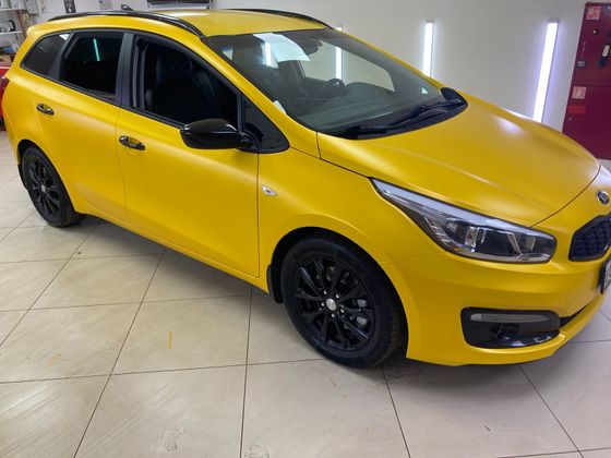 Пленка матовая желтая Metal Flash Fever Yellow Carbins