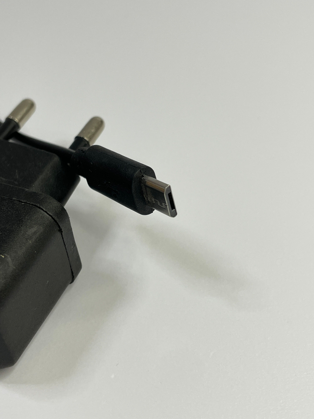 Блок питания 4,2 В / 0,5 А, зарядка, адаптер, зарядное устройство micro USB, черный