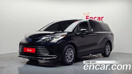 Toyota Sienna 2.5 Hybrid AWD — 2023