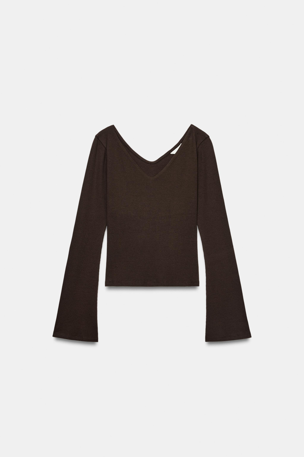 ФУТБОЛКА В РУБЧИК С V-ОБРАЗНЫМ ВЫРЕЗОМ — ZARA