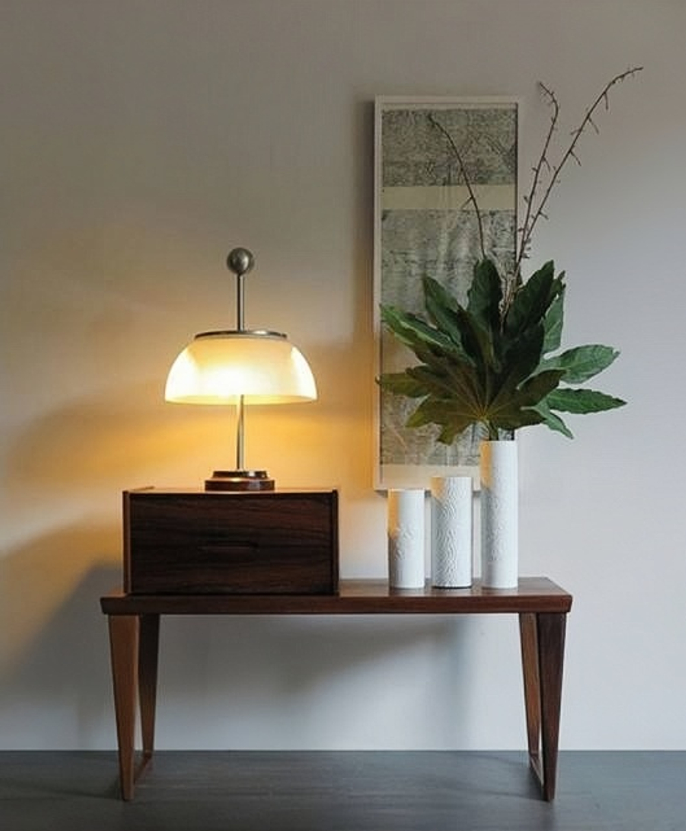 Table design lamp Alfa by Artemide