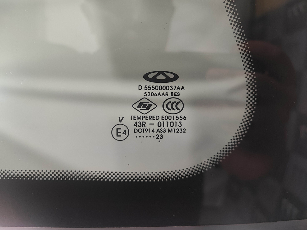 Стекло багажника глухое левое Chery Tiggo 8 Pro 21-нв Б/У Оригинал 555000037AA