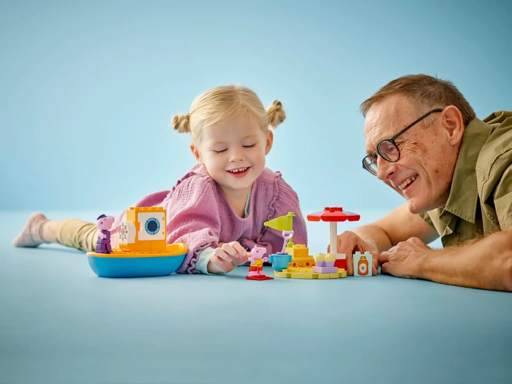 Конструктор LEGO Duplo 10432 Peppa Pig: прогулка на лодке