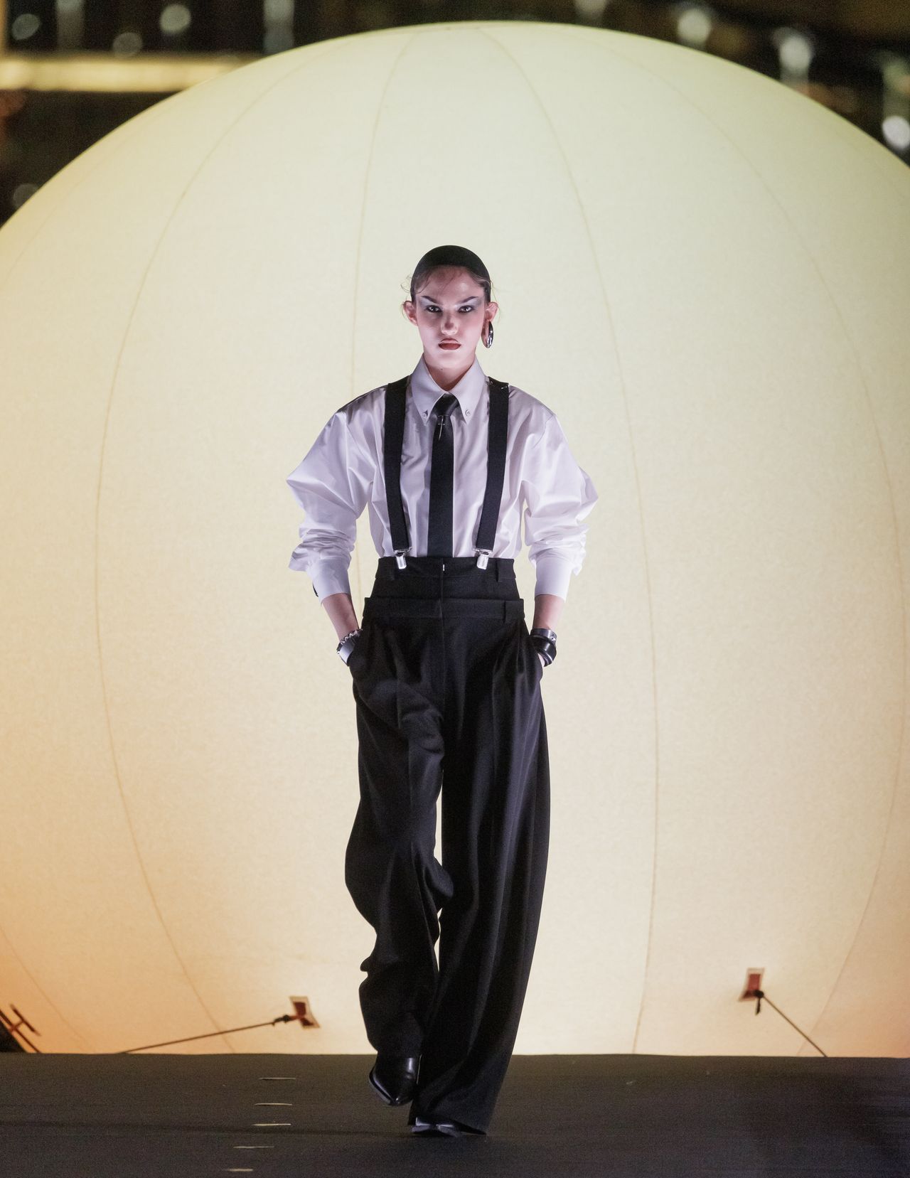 Look 13
