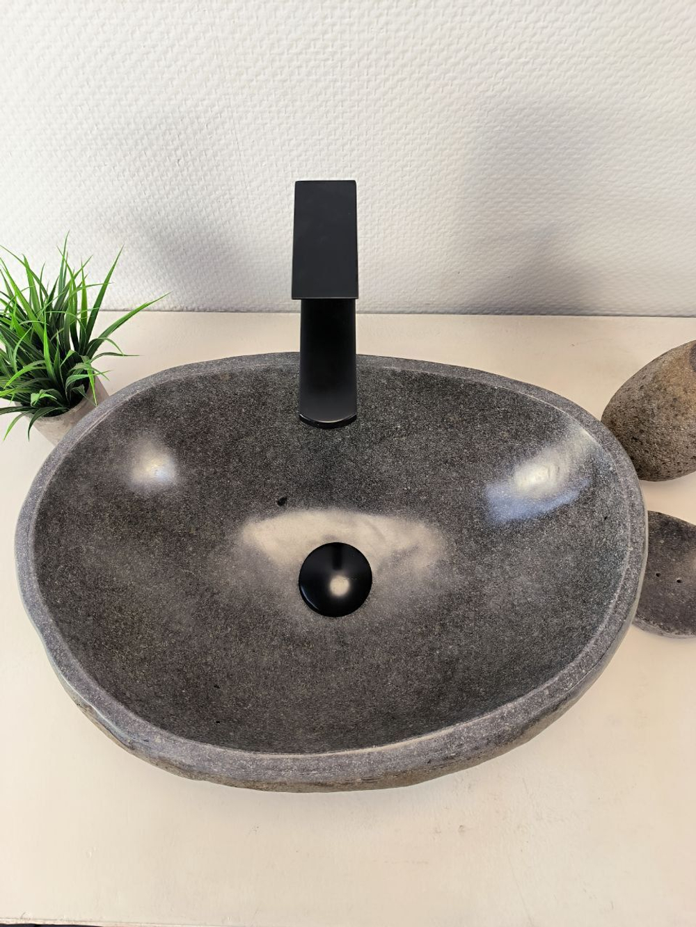 Раковина из речного камня RS-65981 49х34х15 из натурального камня