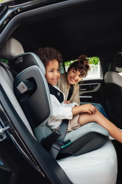 Автокресло 2/3 Britax Roemer KIDFIX PRO i-SIZE Classic Midnight Grey,3,5 до 12 лет,15-36 кг (100-150 см), isofix,серый