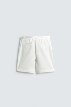 ZARA ШОРТЫ REGULAR FIT COMFORT, ЖЕЛТОВАТО-БЕЛЫЙ