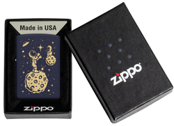 Зажигалка ZIPPO Lost in Space Design с покрытием Navy Matte, латунь/сталь, синяя, 38x13x57 мм, шт