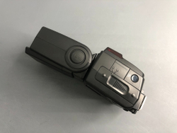 Nikon Speedlight SB-600 Не включается