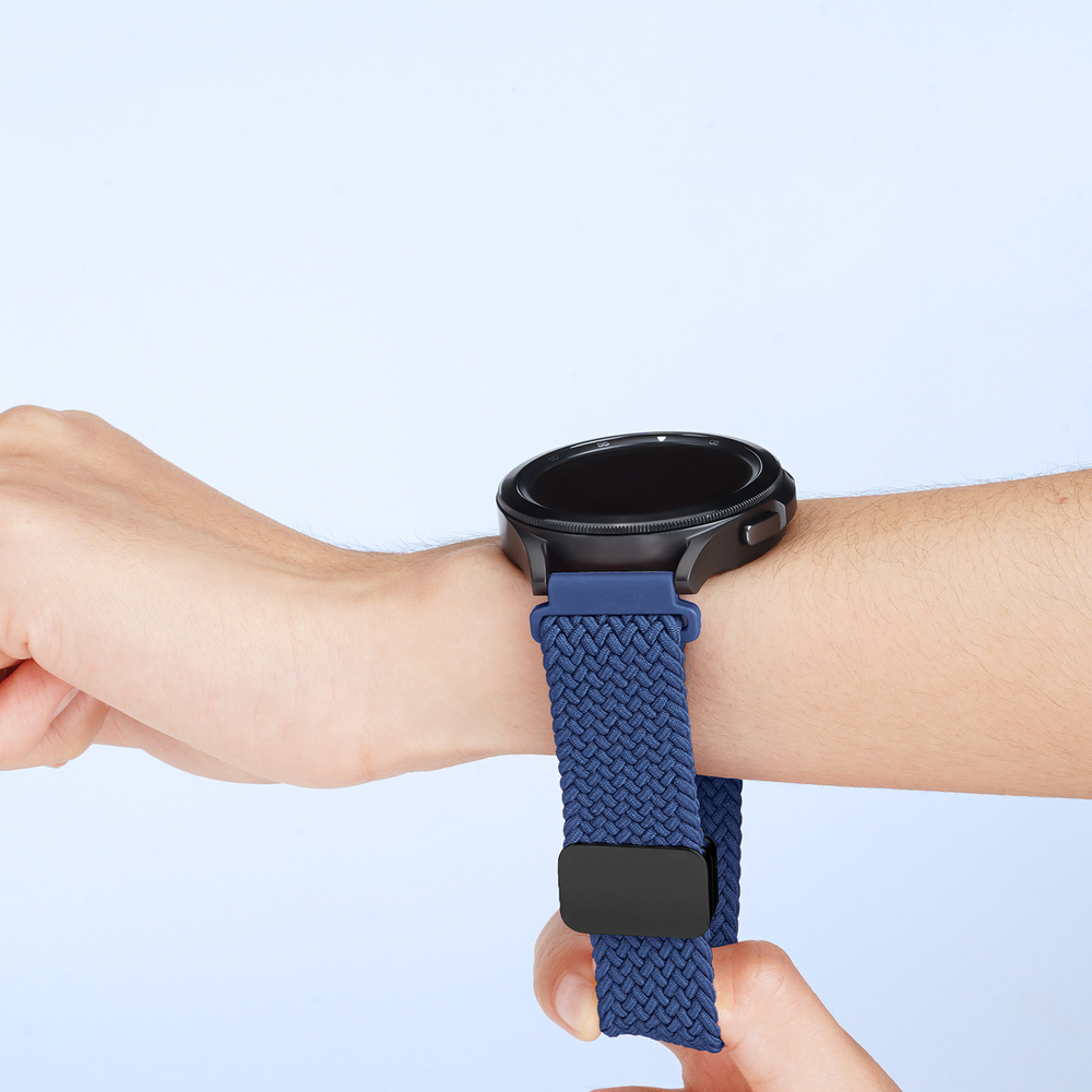Эластичный ремешок синего цвета (Storm Blue) от Dux Ducis для смарт часов Samsung Galaxy Watch 45 и 46мм (размер крепления 22мм), серия Strap (Mixture Pro Series)