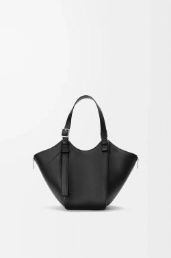 Loewe Сумка Hammock Flip из классической телячьей кожи, черный