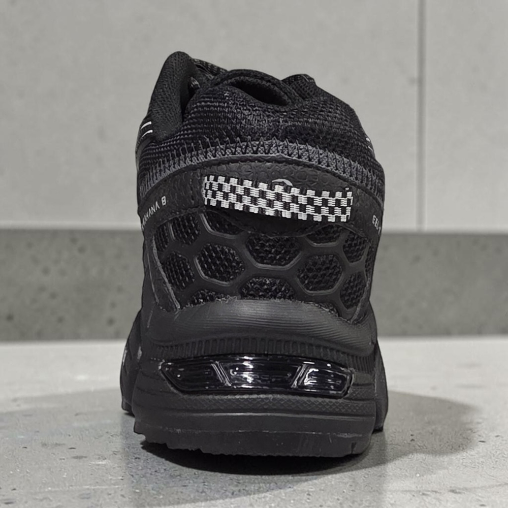 Asics Gel-Kahana 8 • Core Black