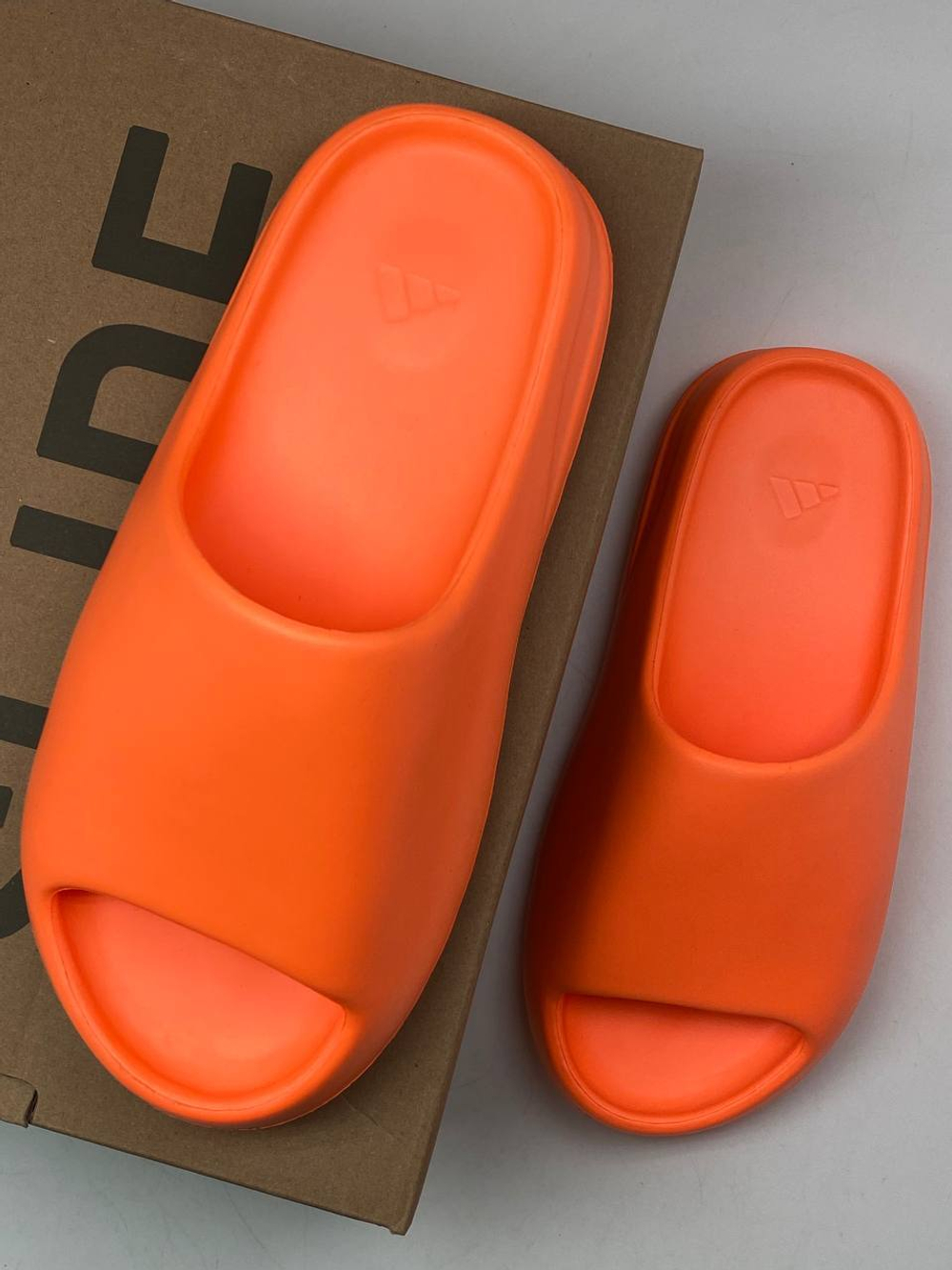 Шлепанцы Adidas Yeezy