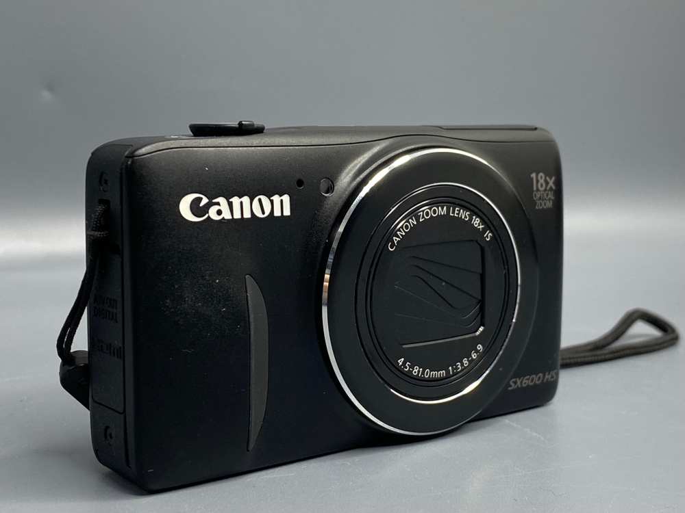 Canon PowerShot SX600 HS — желтит половина экрана