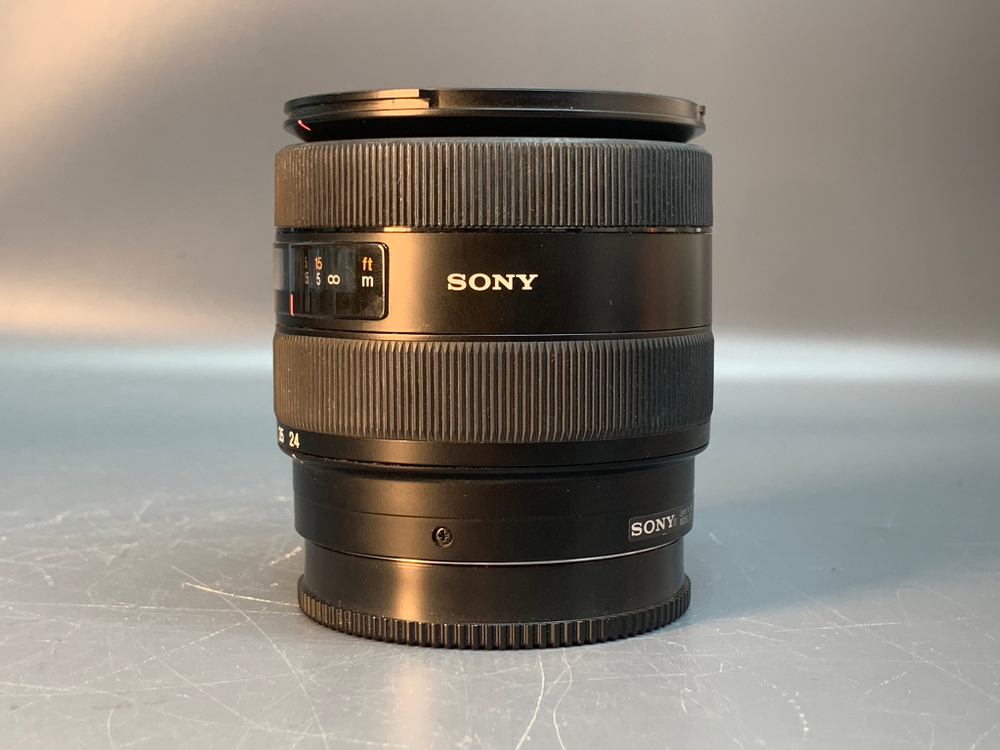 Sony 24-105mm f/3.5-4.5