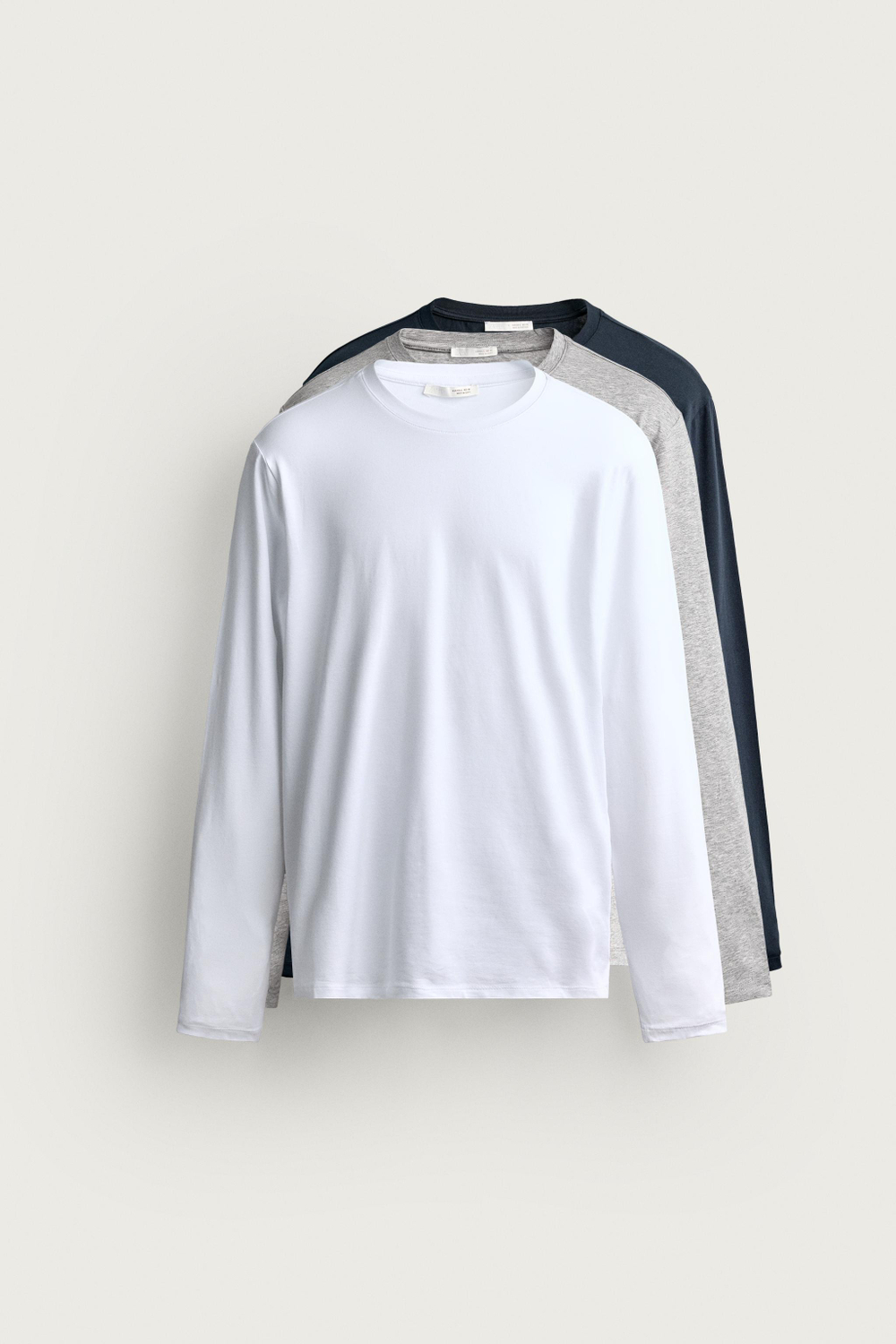 НАБОР ИЗ 3 БАЗОВЫХ ФУТБОЛОК SLIM FIT С ДЛИННЫМИ РУКАВАМИ — ZARA