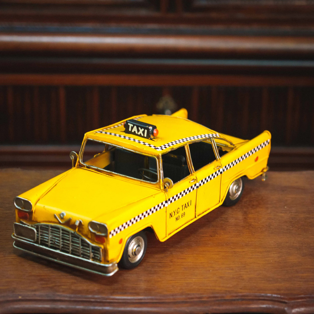 Винтажная модель знаменитого жёлтого N.Y.C. Taxi