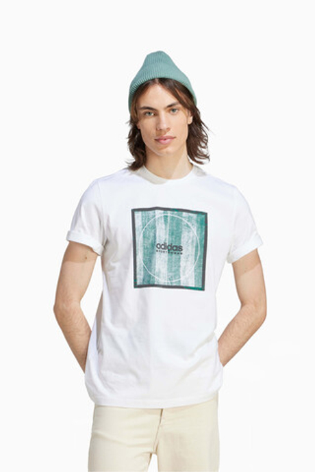 Футболка adidas Tiro Box Graphic