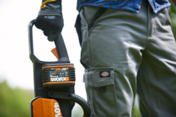 Цепная пила аккумуляторная WORX WG384E.9