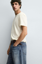 БАЗОВАЯ ФУТБОЛКА С НЕОБРАБОТАННЫМИ КРАЯМИ — ZARA