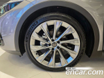 Toyota Crown 2.5 4WD Hybrid — 2026