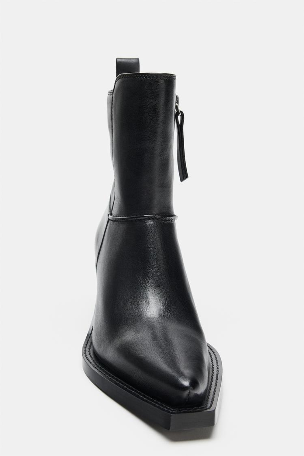 ZARA КОЖАНЫЕ БОТИЛЬОНЫ В КОВБОЙСКОМ СТИЛЕ, ЧЕРНЫЙ