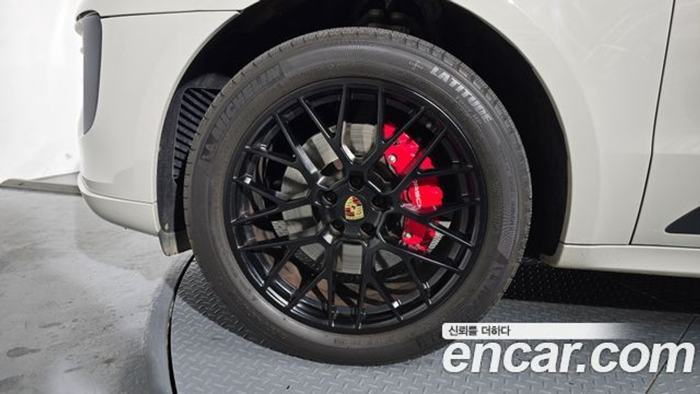 Porsche Macan 2.9 GTS — 2020