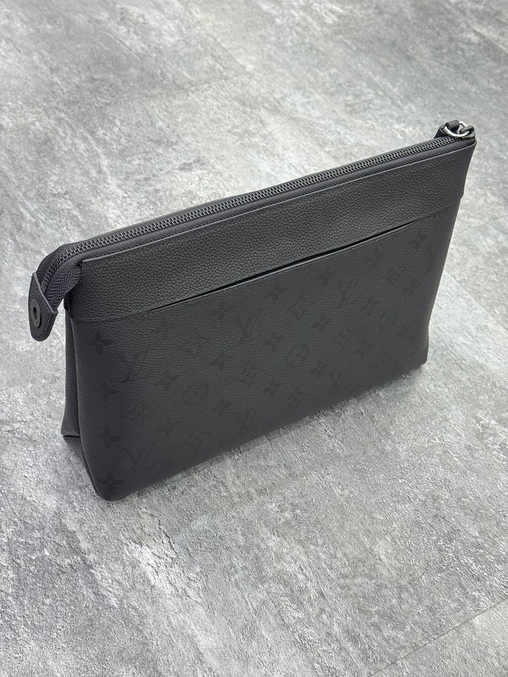 Клатч Louis Vuitton Voyage