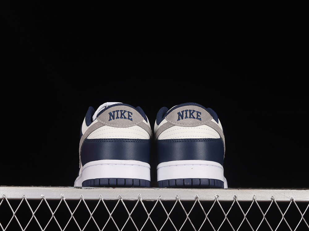 Nike Dunk Low Summit White Midnight Navy