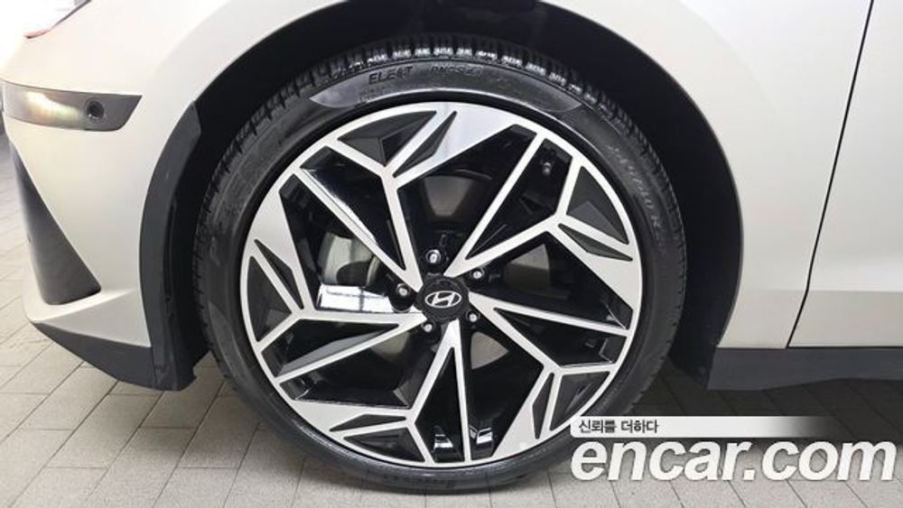 Hyundai Ioniq6 Long Range AWD — 2023