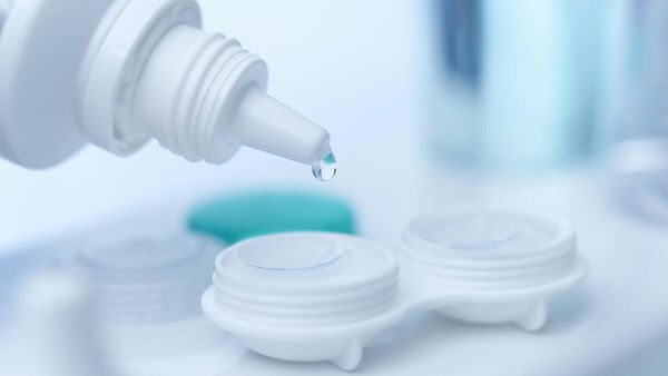 Ухаживаем за контактными линзами правильно: основные советы Ухаживаем за контактными линзами правильно: основные советы