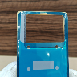 Крышка для Infinix Note 40 Pro Оригинальная (заднее стекло) цвет: Жёлтый / Золотой