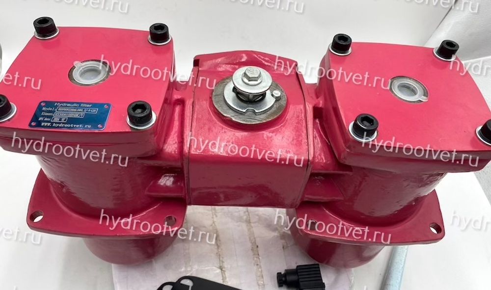 RFDON330DAL10D1.X/-L24 - Сливной фильтр гидравлический сдвоенный модели RFD тонкость фильтрации 10 мкм, типоразмер 330, вид присоединения: фланец SAE 2" (DN50), материал корпуса - алюминий, рабочее давление до 25 бар, визуально-электрический (лампа с напряжением 24В) индикатор загрязнения