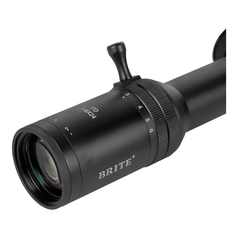 Прицел оптический BRITE LPVO 1-6X24 IFR - крупный план окуляра и рычага зума