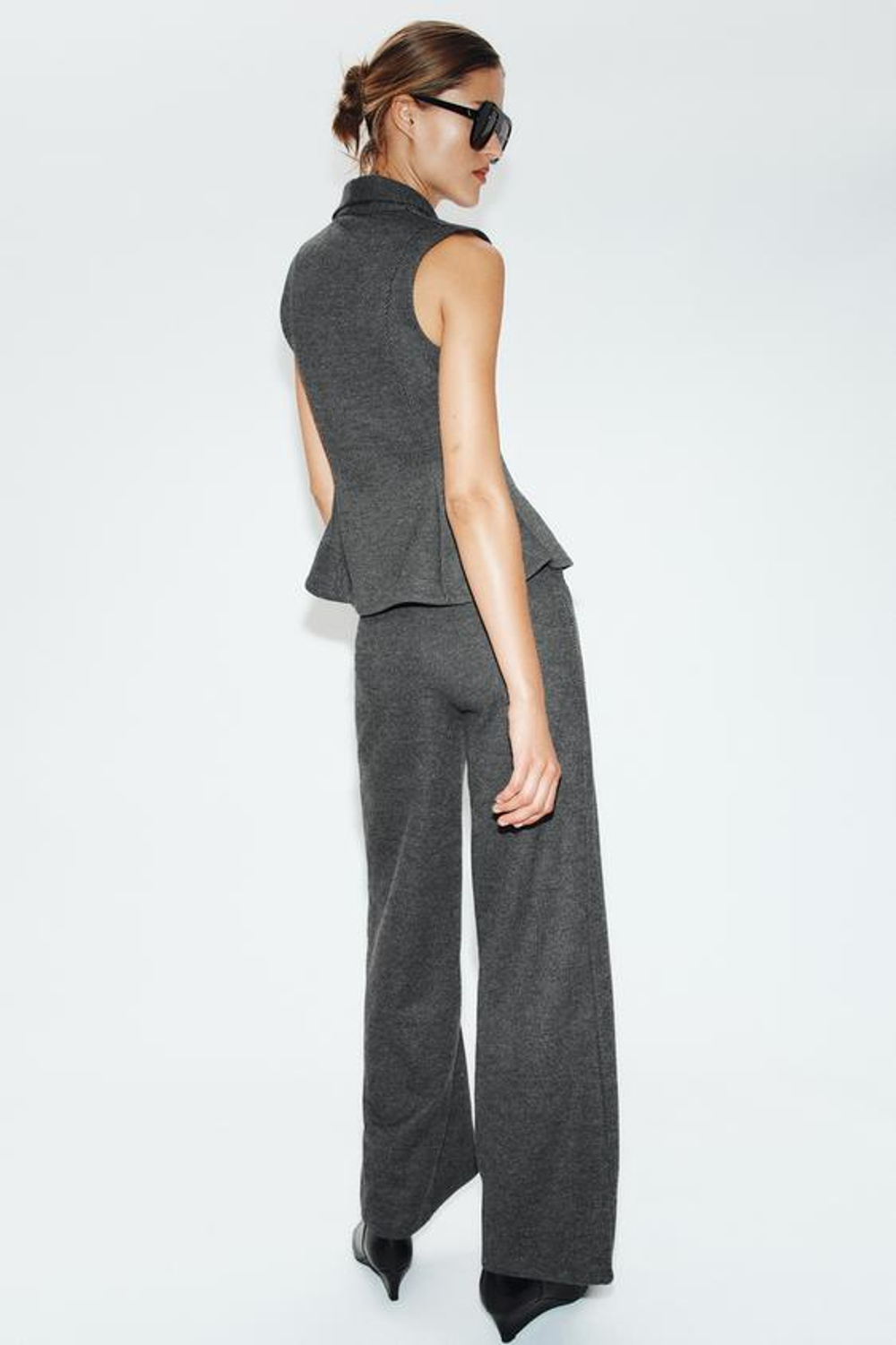 ZARA БРЮКИ С ЗАЩИПАМИ, МЯГКИЙ СЕРЫЙ