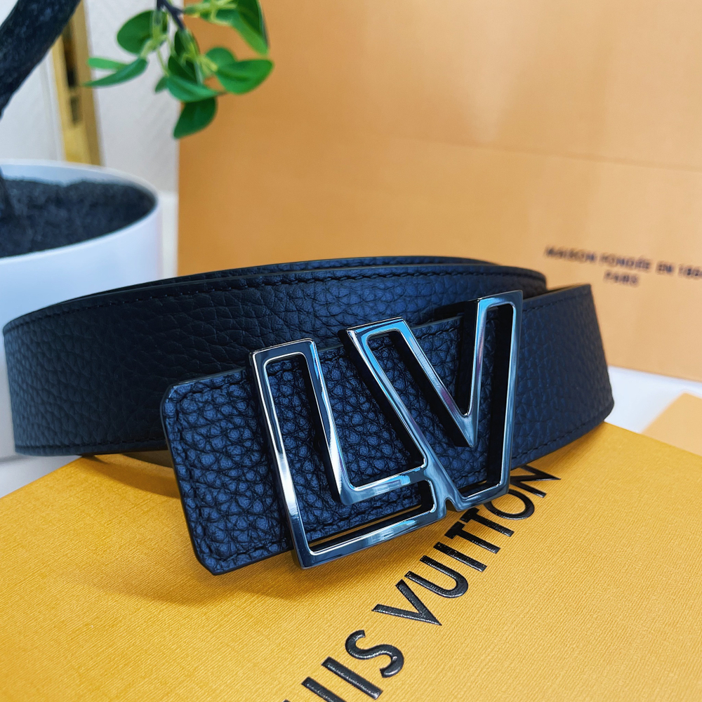Louis Vuitton Двухсторонний кожаный ремень