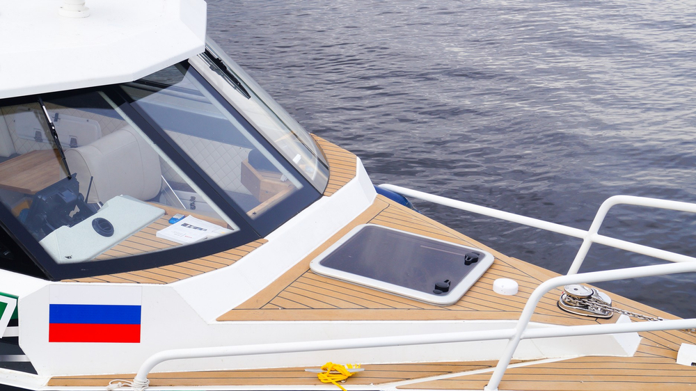 Алюминиевая лодка BERKUT Active Cabin